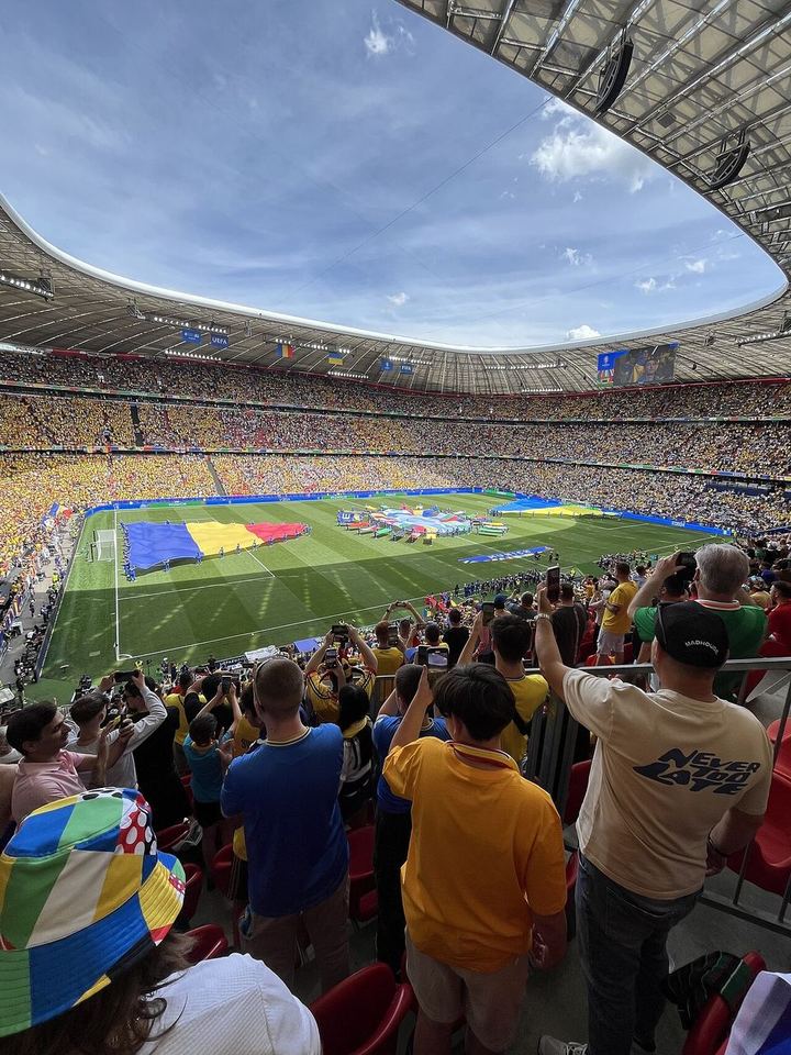 米莱：阿根廷队遭到了嫉妒，因为我们这个国家几乎什么都很强（封面配图）